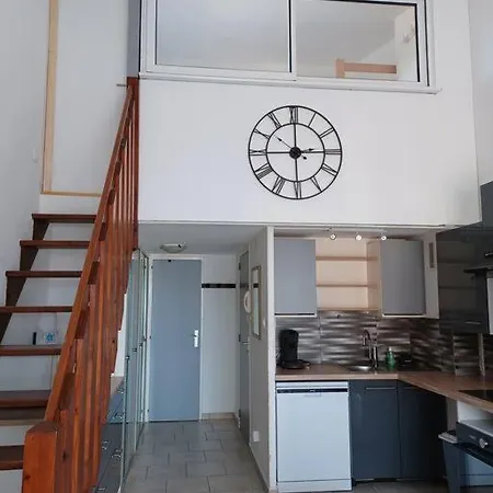 Appartement Magnifique T2 Duplex Vue Port *